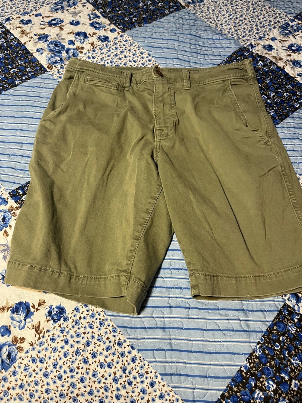 American Eagle Extreme Flex Green Men’s 31 Chino Shorts
